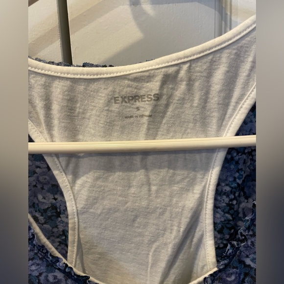 Express Sleeveless top Size S in Georgette in Blue with White flowers - Picture 3 of 3